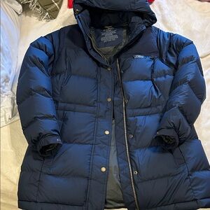 Ll bean Women's Navy Puffer Jacket